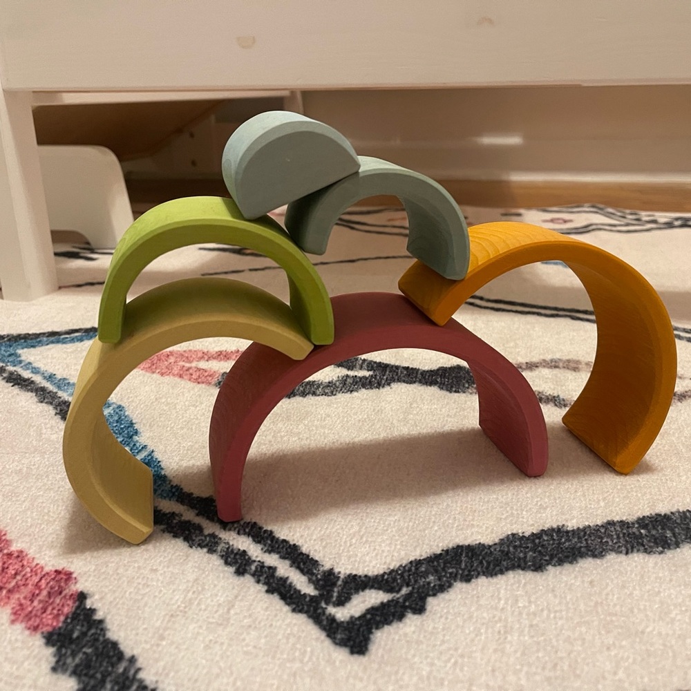 Small Grimms stacking rainbow